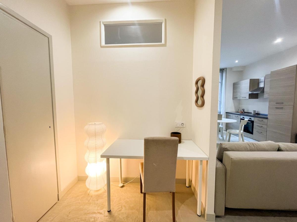 Suite Onyx Lyon Exteriör bild